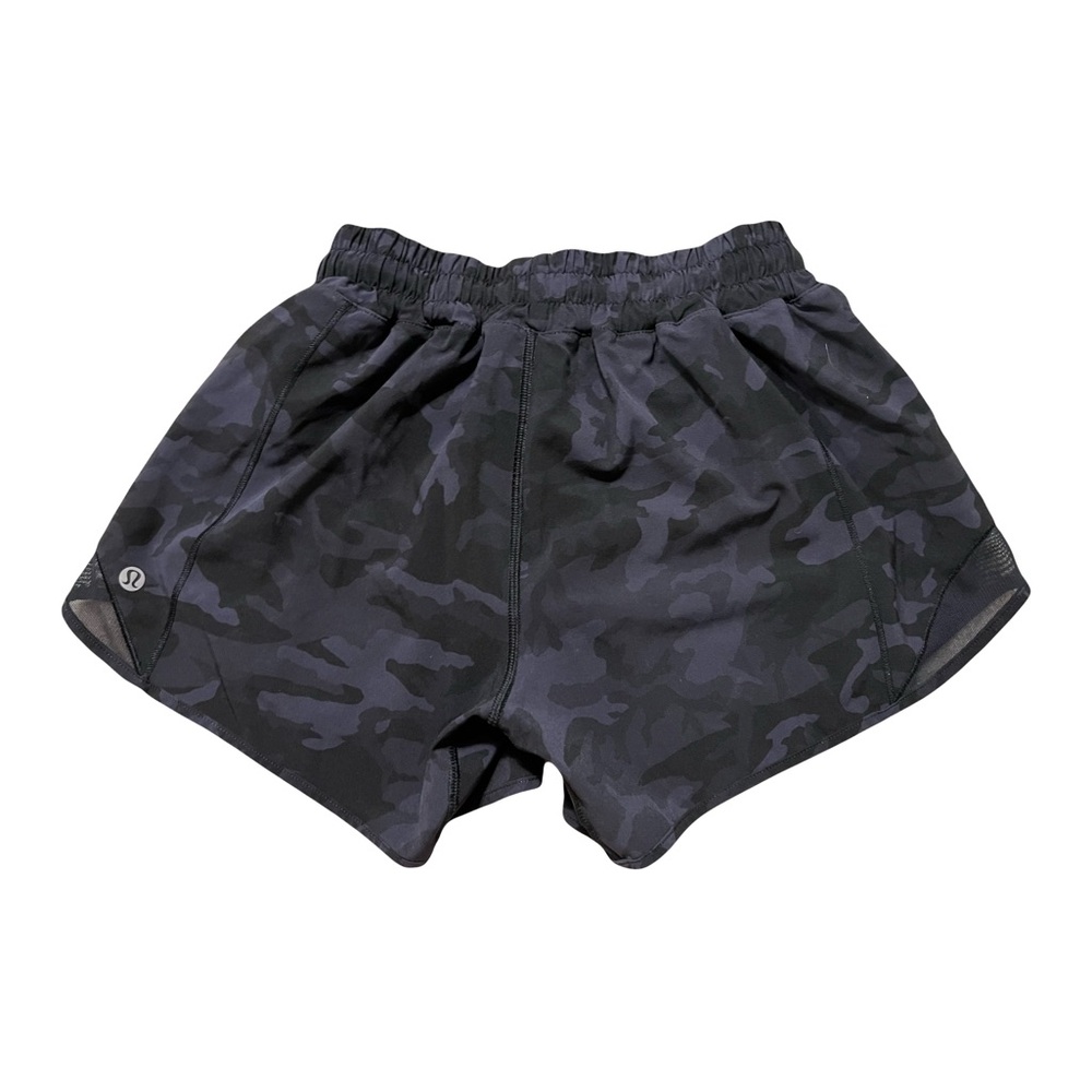 Lululemon 4” Tall Black Camo Hotty Hot Shorts